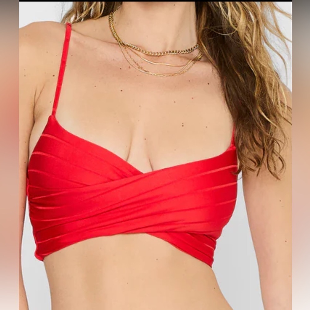 Beach Bunny Wendy Bralette Top Red Shiny Wide Rib
NWOT